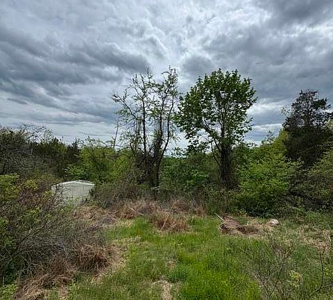 2nd image of 670 Vedder Mountain Road