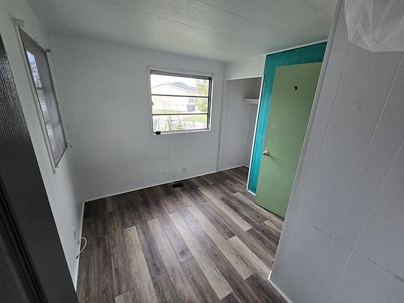 5th image of 335 1st Ave N