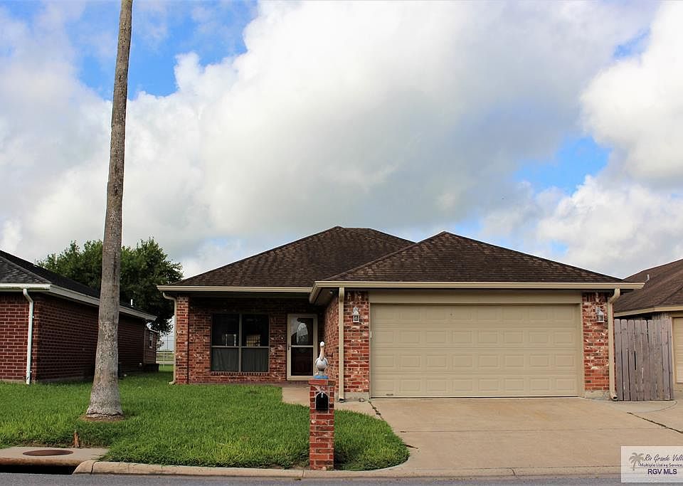 1st image of 1302 Oak Ct