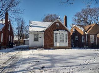 11275 Lakepointe St, Detroit, MI