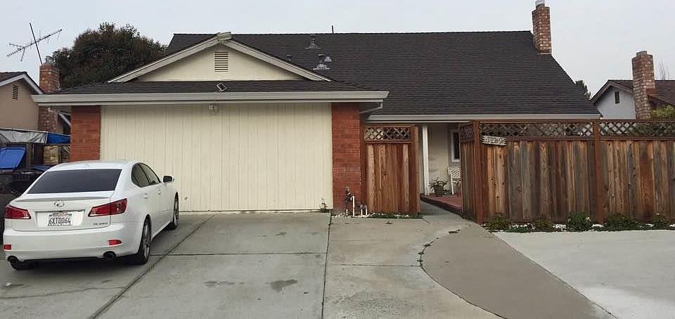 1st image of 1489 Meadow Glen Way