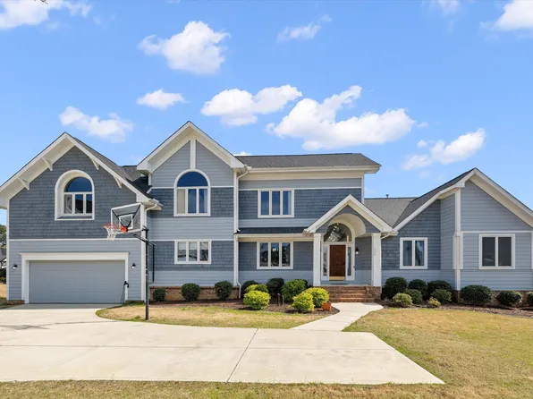 408 Burnbank Dr, Cary, NC 27519