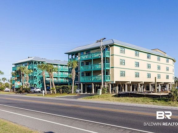 3rd image of 952 W Beach Blvd #314