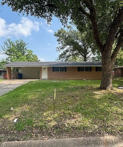 803 Johnson Ave — Photo 1