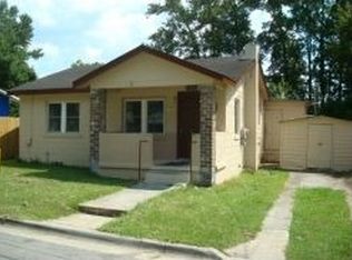 631 W 48th St, Savannah, GA 31405