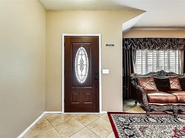1206 Periwinkle Dr — Photo 4