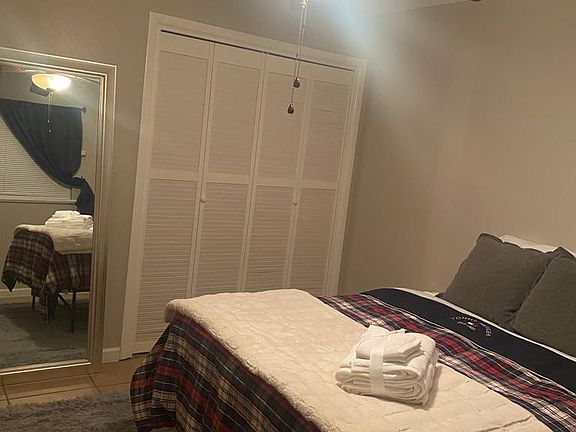 2nd image of 2715 Taylor Ave