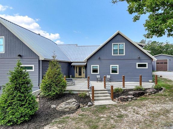 2nd image of 2060 Nubbin Ridge Rd