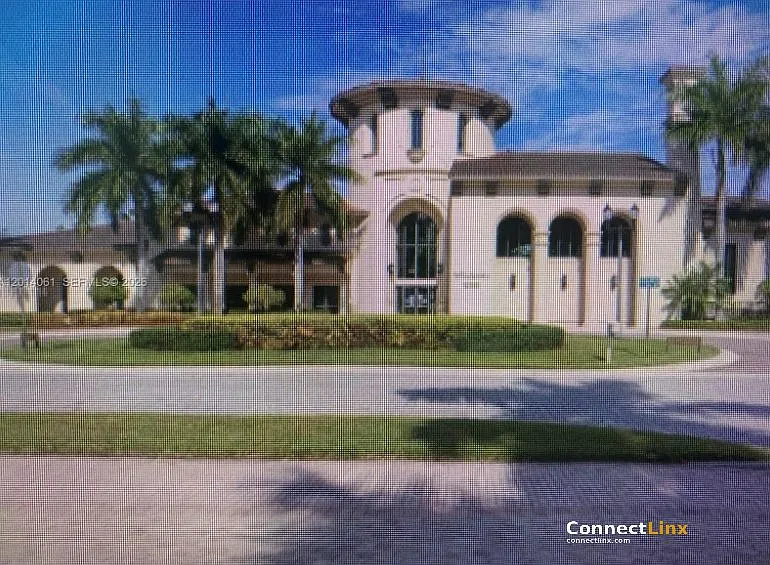 3 bed, 2.5 bath, 1510 sqft, $3,300 — Photo 4