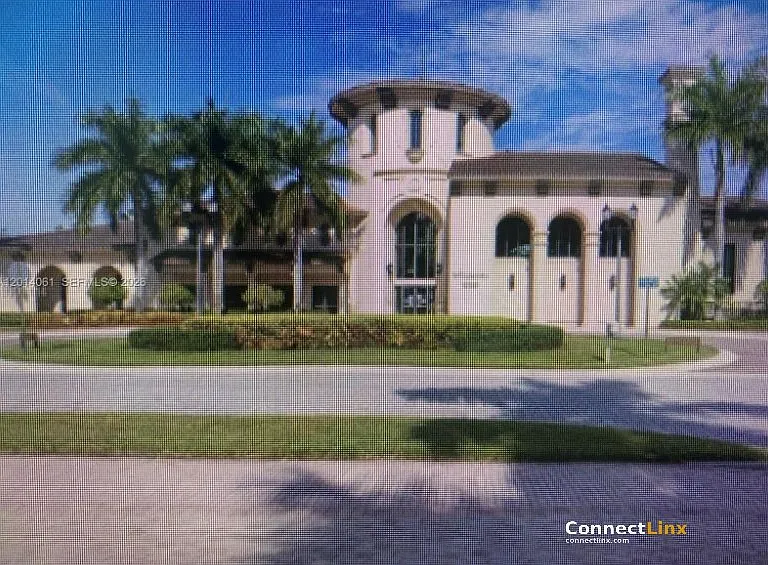 2955 NW 126th Ave — Photo 4