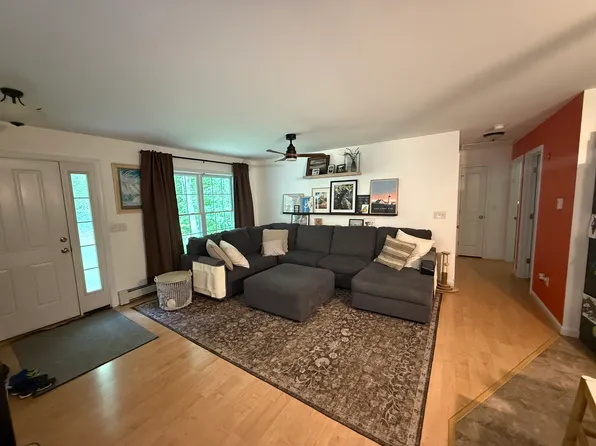 15 Notched Pond Rd, Raymond, ME 04071