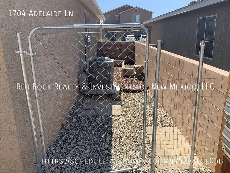 1704 Adelaide Ln — Photo 21