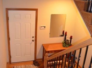 4541 Swan Lake Dr, Akron, OH 44321