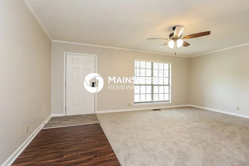 105 Mystic Hill Ct — Photo 2