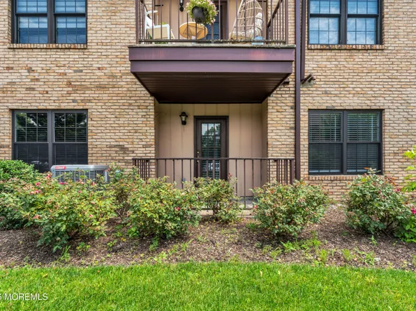 803 Wellington Pl, Aberdeen, NJ 07747