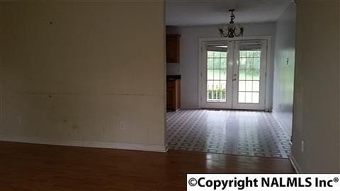 5th image of 25 Shoals Paradise Dr