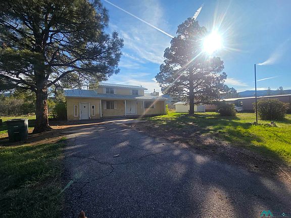2nd image of 111 N Pinon Dr