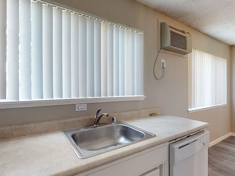 Hidden Glen Apartments — Photo 17