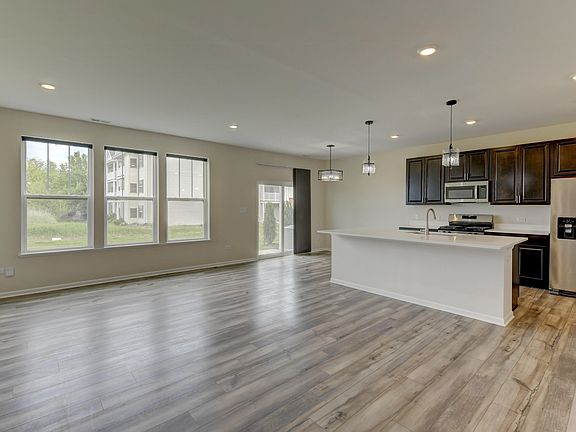 4th image of 8386 Kannon Dr