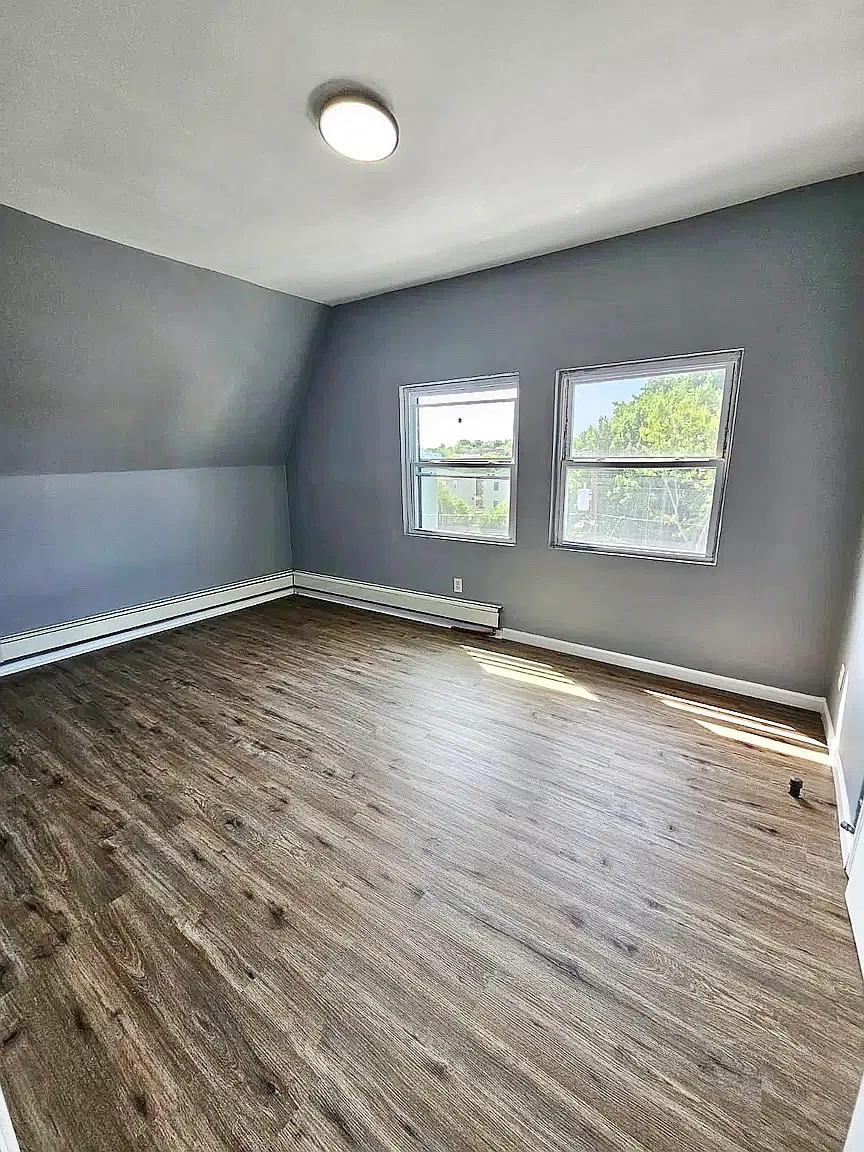3 bed, $1,895 — Photo 4