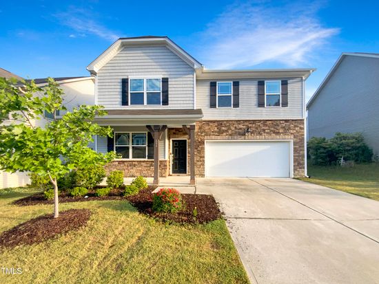 664 Lavenham Ln, Fuquay Varina, NC 27526