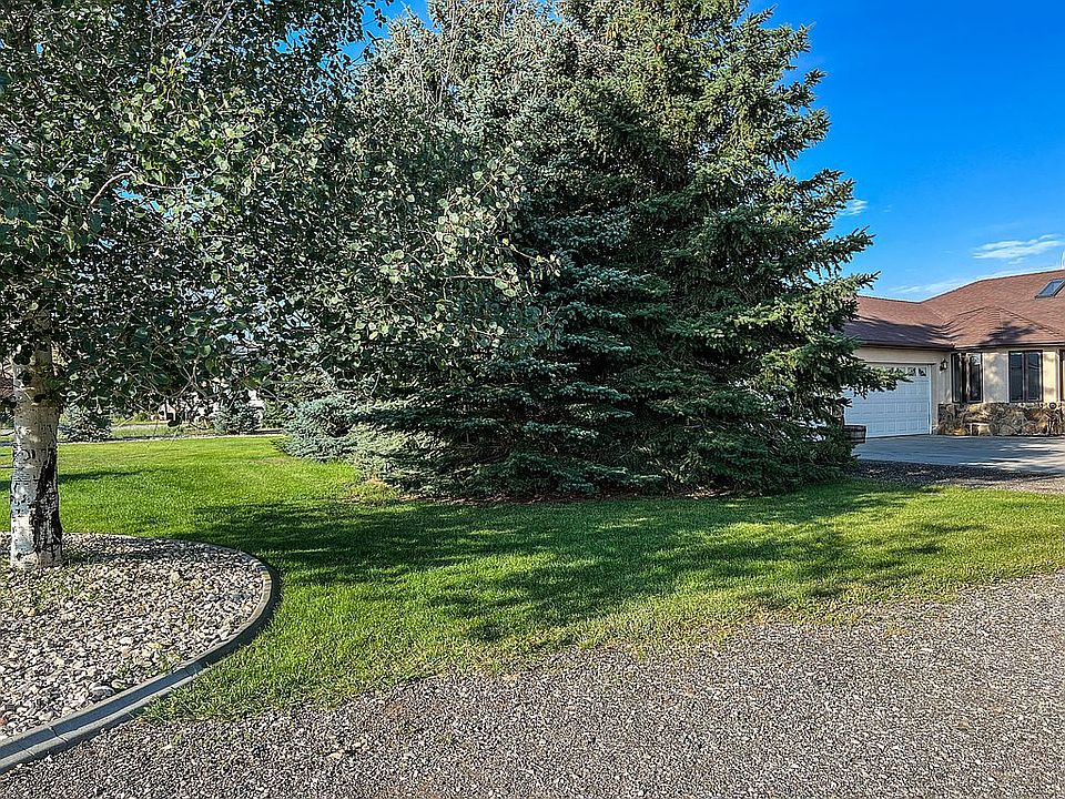 525 Date St, Cody, WY 82414 Zillow