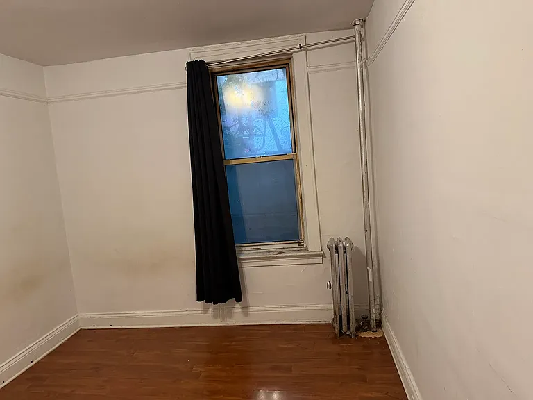 41-45 49th St #1R — Photo 3