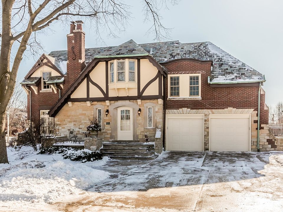 1st image of 1047 Forest Ave