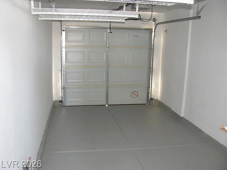 5270 Paradise Skies Ave — Photo 12