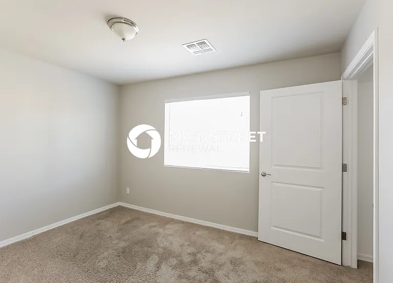 2000 N 36th St #26 — Photo 6