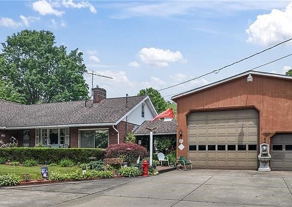 2nd image of 2102 Darlington Rd