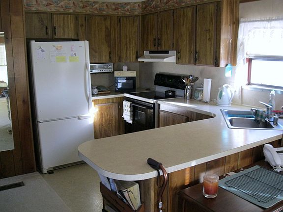 3rd image of 4112 Missouri St