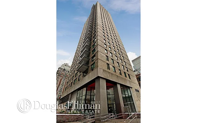 Rented by Douglas Elliman | media 28