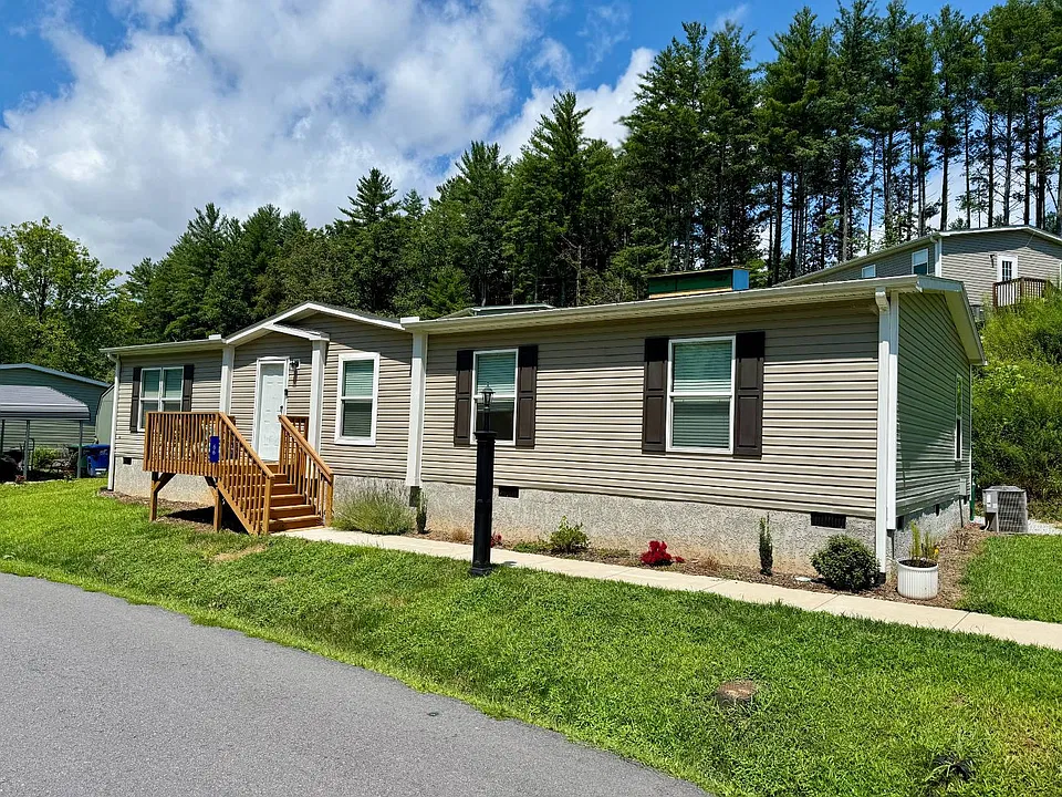 66 Enterprise Dr #66