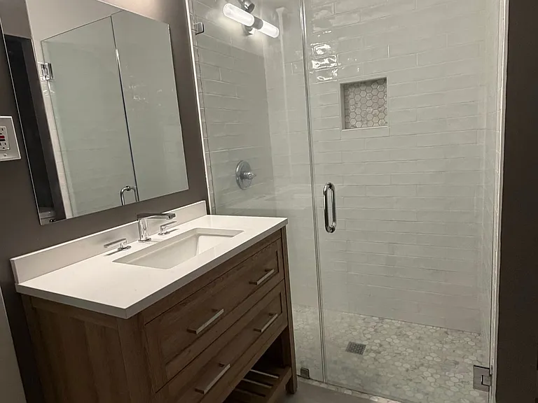 537 Maupas Ave #1 — Photo 12