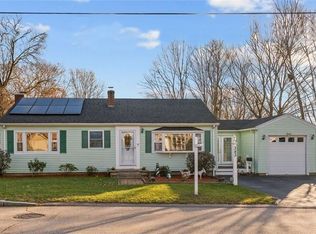 343 Elder Ballou Mtg House Rd, Woonsocket, RI 02895