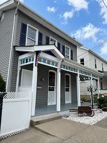 624 Walnut St Photo 1