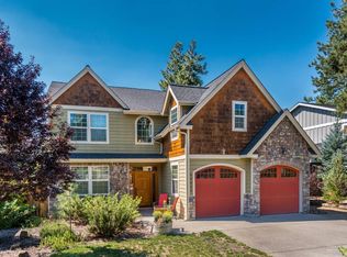 60825 Yellow Leaf St, Bend, OR 97702