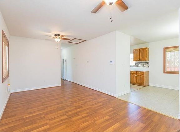5th image of 1614 W 62nd St