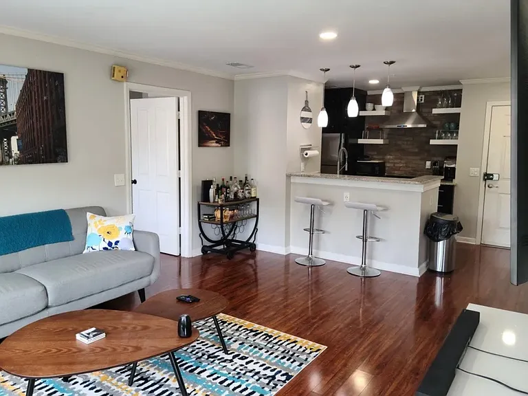 900 Taylor St #3 — Photo 7