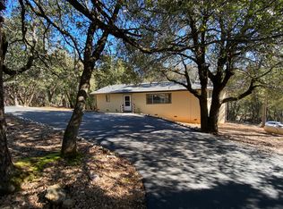 20620 Live Oak Ln, Pine Grove, CA 95665