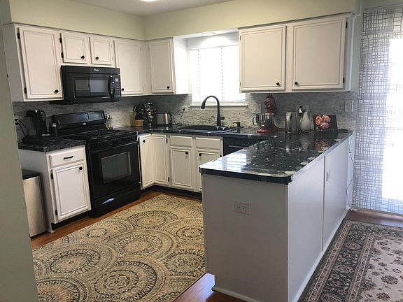 2nd image of 665 Lakewood Farms Dr