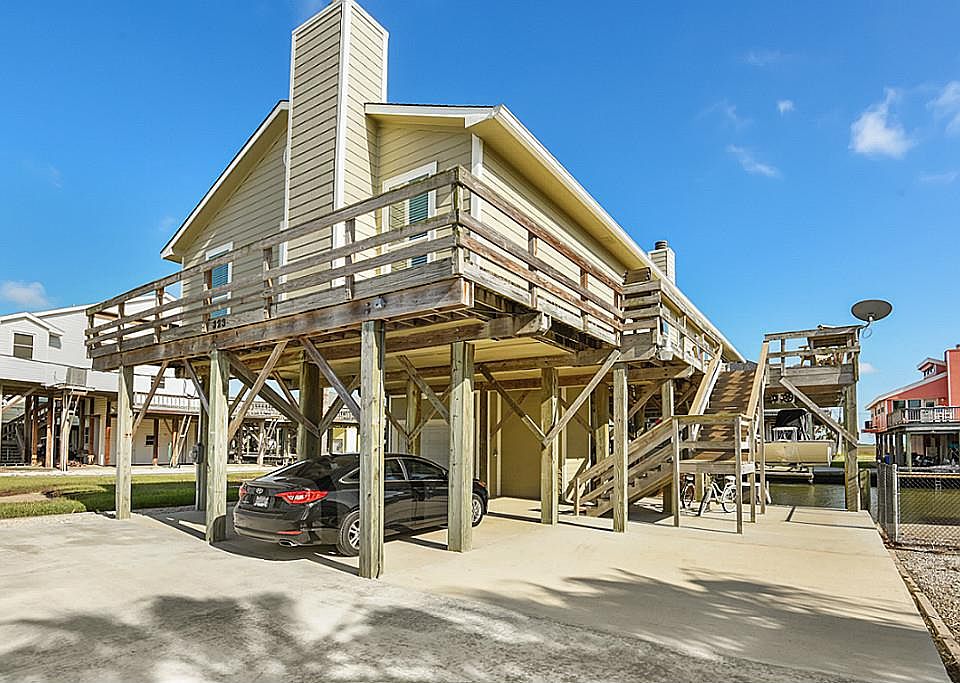 323 Schooner Dr, Freeport, TX 77541 Zillow