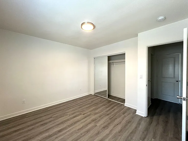 1629 Kendall Dr — Photo 12