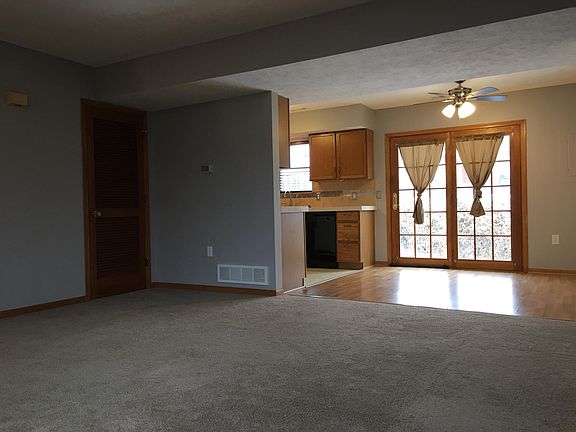 3rd image of 2214 W Todd Ln #2214