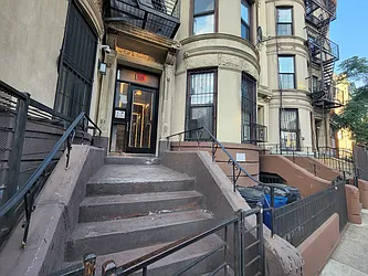 Rented by RELEASE NY