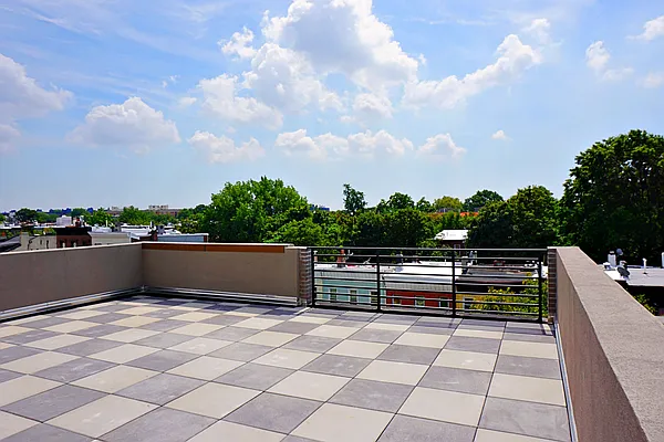 Rented by Compass | media 14