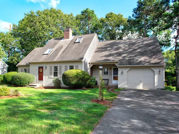 56 Island Street, South Dennis, MA 02660