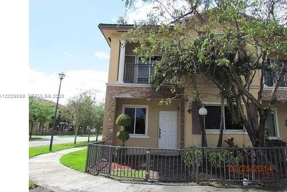 11262 SW 230th Ter #11262 — Photo 4