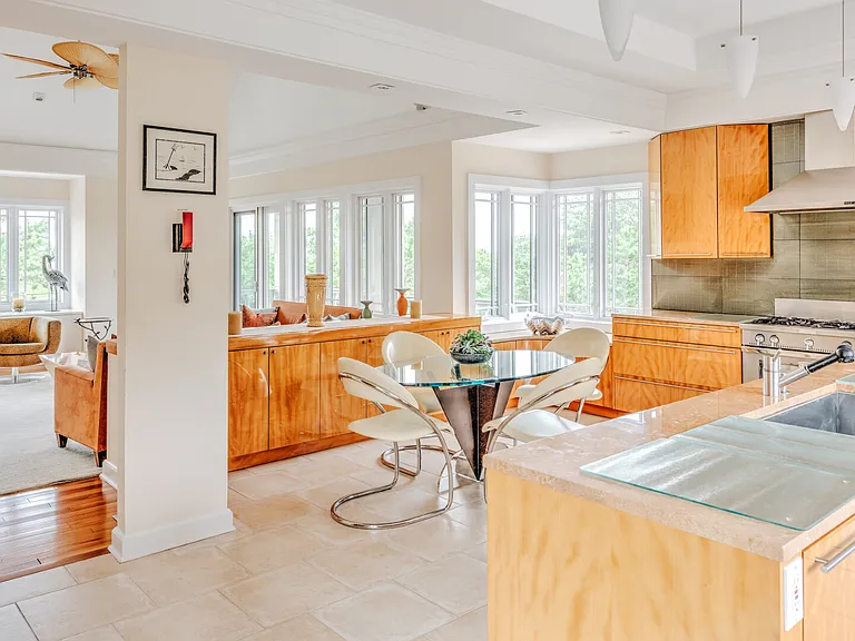 266 Cranberry Hole Rd — Photo 11